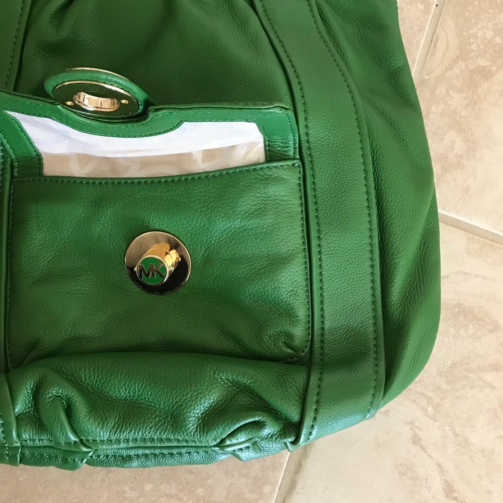 Michael Kors Hand Bag - Picture 3 of 8